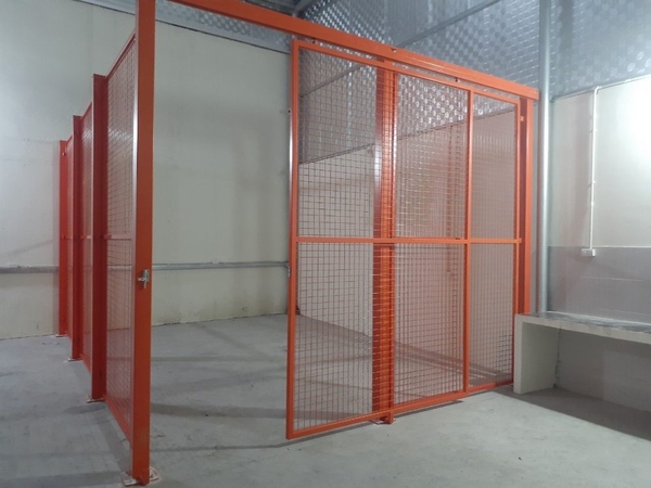 Hàng rào lưới, Vách ngăn kho, hàng rào di động