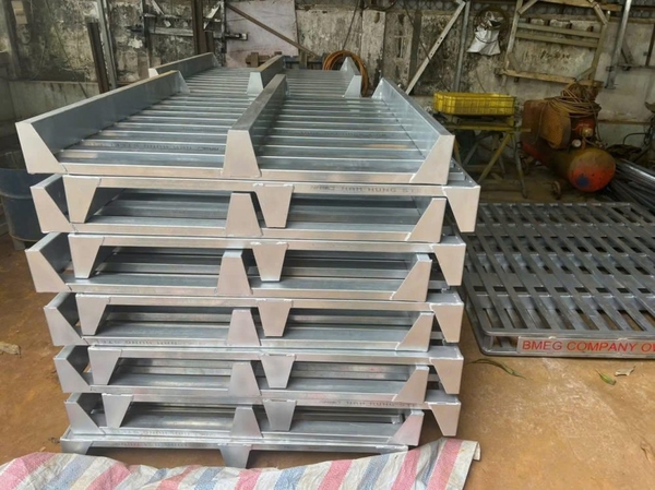 Pallet Sắt, Pallet Sắt Sơn tĩnh điện, Pallet Sắt mạ kẽm
