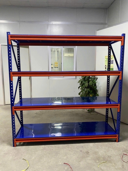 Kệ trung tải 4 tầng C200 X D200 X R60