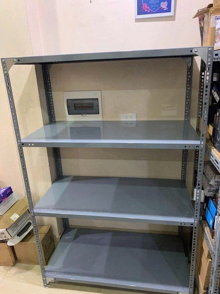Kệ V Lỗ 4 tầng C150 x D100 x  R50