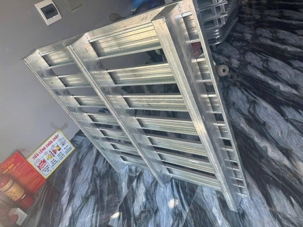Pallet Sắt, Pallet Sắt Sơn tĩnh điện, Pallet Sắt mạ kẽm