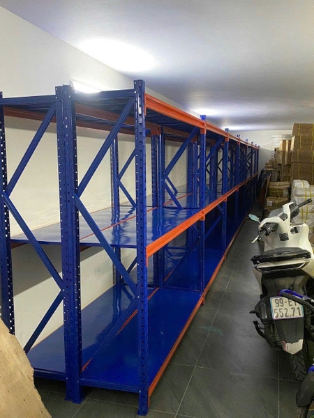 Kệ trung tải 3 tầng C200 X D200 X R50