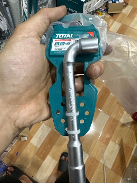 Tay vặn tuýp chữ L Total