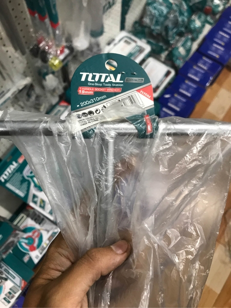 Cần siết chữ T mạ Crom Total