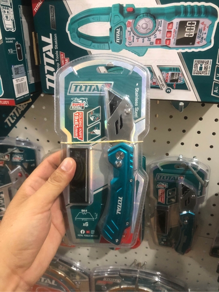 Dao rọc xếp 180mm Total THT5136288