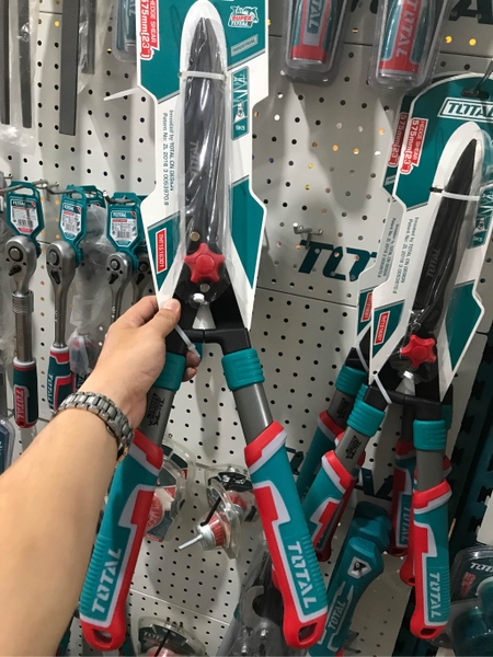 Kéo cắt tỉa cây cảnh cán dài Total