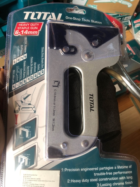 Dụng cụ bấm gim Total THT311425