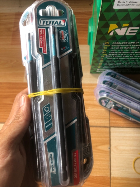 Mũi bắt vít Total