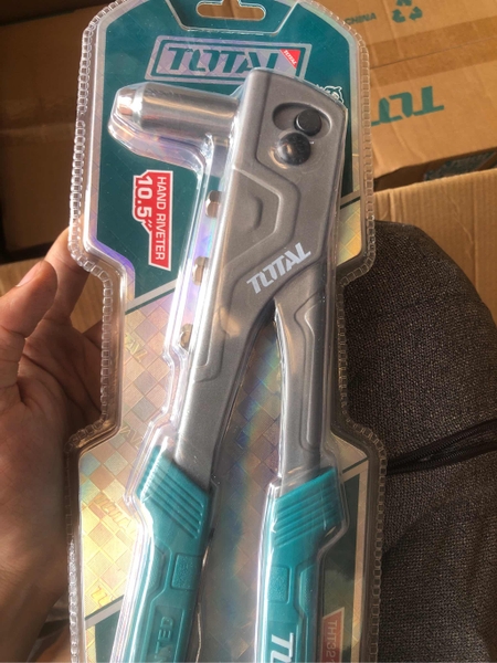 Kềm rút rivet Total