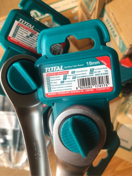 Cờ lê miệng vòng tự động 2 chiều Total