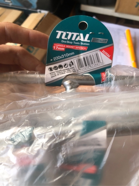 Cần siết chữ T mạ Crom Total