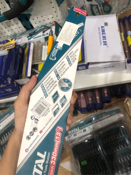 Cưa cành cầm tay Total