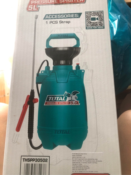 Bình xịt tưới cây 5L TOTAL THSPP30502 (Bình dày, van xả áp, độ bền cao...)