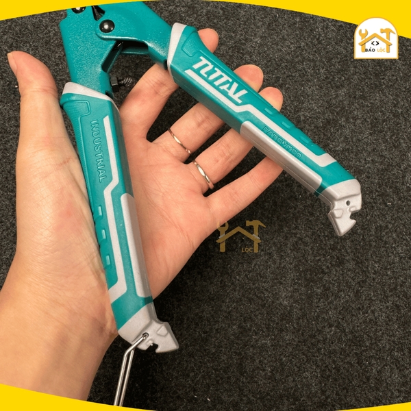 Kìm cộng lực mini thép Cr-V TOTAL THT11386 - Hàng chính hãng.