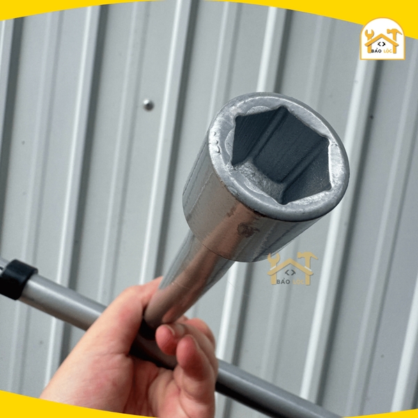 Cần siết Bulong chữ thập 14