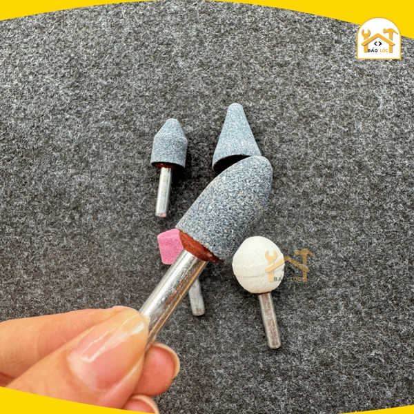 Bộ 5 mũi đá mài TOLSEN 77110, Chất liệu đá Aluminum Oxide có khả năng chống biến dạng.