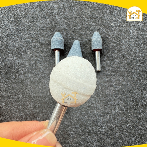 Bộ 5 mũi đá mài TOLSEN 77110, Chất liệu đá Aluminum Oxide có khả năng chống biến dạng.