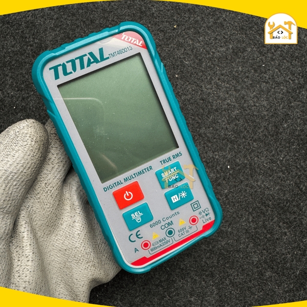 Đồng hồ đo điện màn hình rộng TOTAL TMT460013 - Hàng chính hãng.