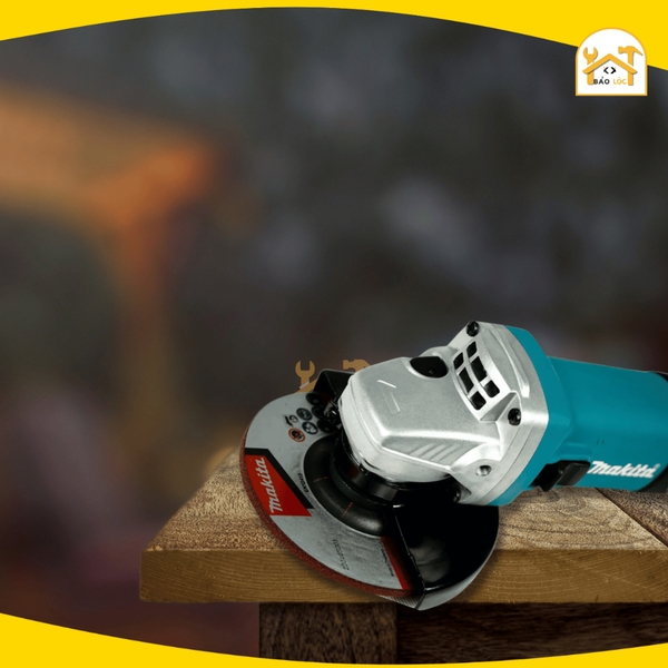 Máy Mài Makita 840W 9558HN, Lưỡi 110mm, Công Tắc Trượt, Mô Tơ Đồng, Đủ Phụ Kiện, Chính Hãng BH 6T