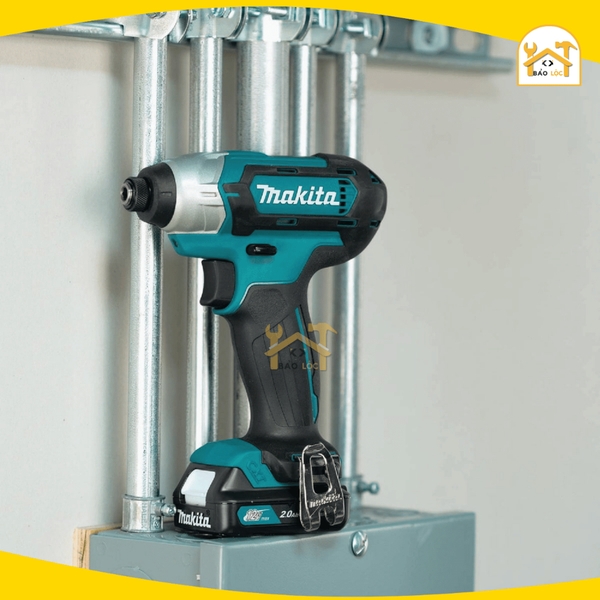 Máy vặn vít dùng pin Makita 12V TD110DSYE (Combo pin + sạc) - Hàng chính hãng.