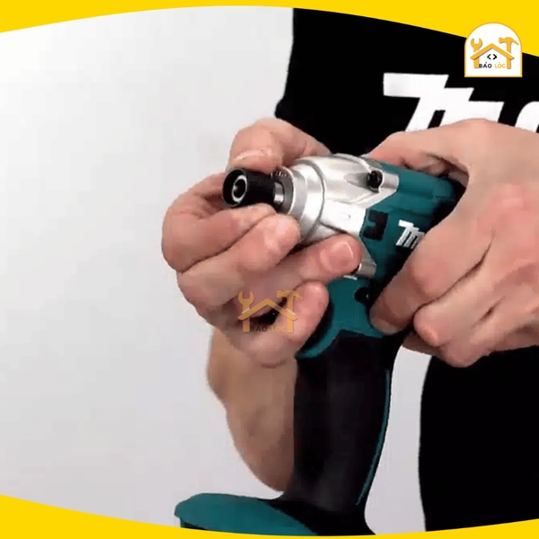 Máy Vặn Vít Dùng Pin 18V MAKITA DTD156SF1J (Body và combo ) - Hàng chính hãng.