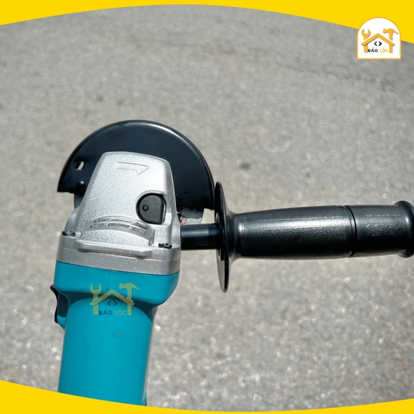 Máy Mài Makita 840W 9556HN, Lưỡi 110mm, Công Tắc Trượt, Mô Tơ Đồng, Đủ Phụ Kiện, Chính Hãng, BH 6T