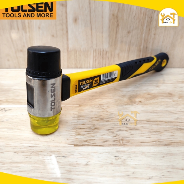 Búa cao su 2 đầu TOLSEN 35mm 25042 chịu lực tốt, khả năng chống biến dạng, mài mòn khi tác động mạnh