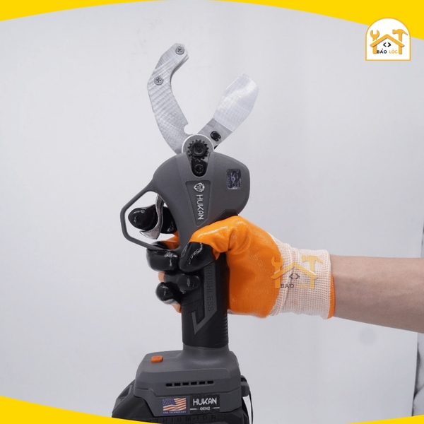 Kéo cắt ống nhựa pin HUKAN HM21-G2WPS5440BL 40mm, Động cơ Không chổi than, Công suất 650W - Hàng chính hãng.