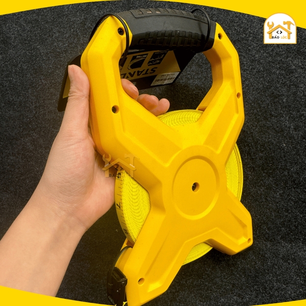 Thước dây sợi thủy tinh 30m Stanley STHT34791-8 - Hàng chính hãng.