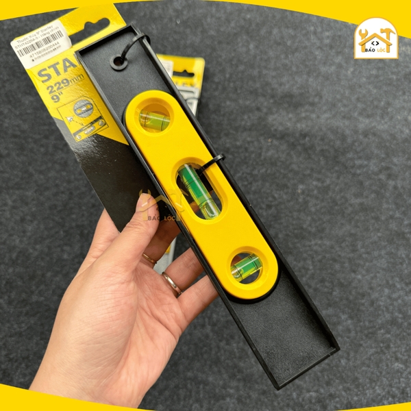 Thước thủy sắt, thước thuỷ nhựa, nivo từ tính 9''/229mm Stanley STHT42465-8/ STHT42264-8 - Hàng chính hãng