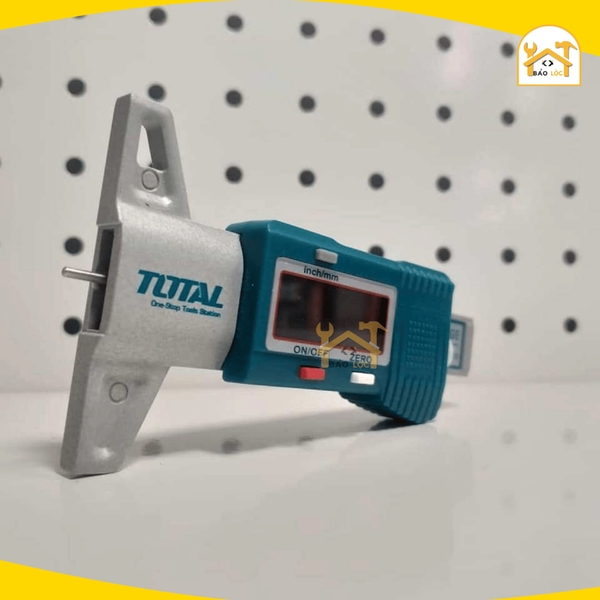 Thước đo độ sâu điện tử TOTAL TMT332501 dùng pin 3V phạm vi đo từ 0 đến 25.4mm dễ dàng chuyển đổi hệ thống - Hàng chính