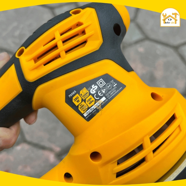 Máy chà nhám đánh bóng tròn 280W, TOLSEN 79566  đế nhám phi125mm, chịu lực tốt - Hàng chính hãng.