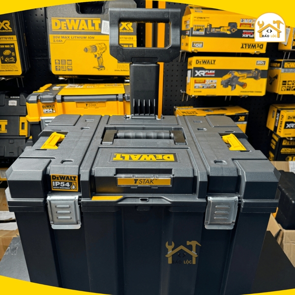 Thùng đựng đồ nghề DEWALT TSTAK DWST83347-1 Nhựa ABS cao cấp chống nước có xe kéo - Hàng chính hãng.