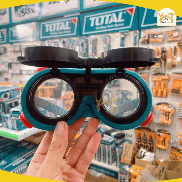 Kính hàn 2 lớp trắng đen Total TSP303 | Thân PVC mềm dẻo, Thiết kế thông gió, Độ tối 8, Dễ sử dụng - Hàng chính hãng.