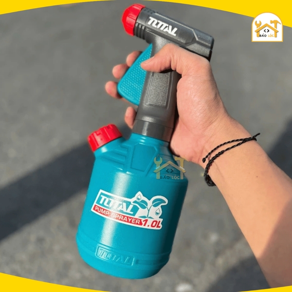 Bình xịt 1L có chỉ báo mức nước, vòi phun điều chỉnh với tia thẳng và phun sương TOTAL THSPP30102 - Hàng chính hãng.