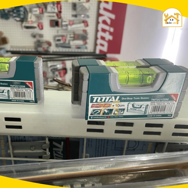 Thước thủy mini từ tính TOTAL TMT20105M chiều dài 10cm, lọ thủy ngân chống sốc 0.5mm/m, độ dày 1.5mm