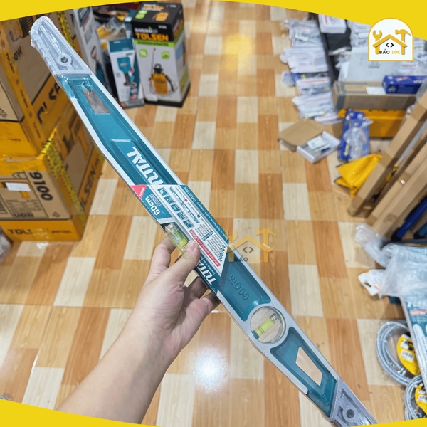 Thước thuỷ hình cung 40cm,60cm,80cm Total TMT221406/TMT221606/TMT221806 - Hàng chính hãng.