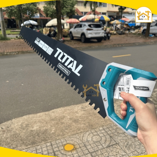 Cưa bê tông nhẹ TOTAL THTLCS1241 kích thước 24inch/600mm, chất liệu 65Mn dùng cắt bê tông nhẹ, gạch, thạch cao, nước đá