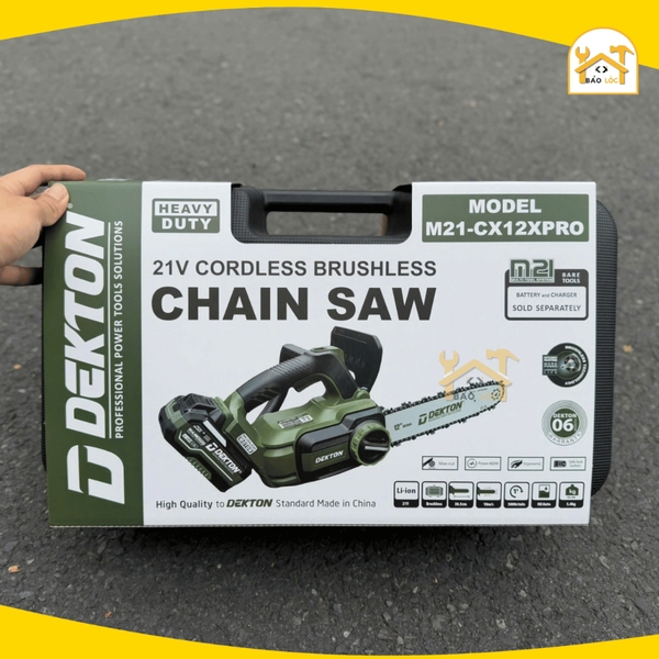 Máy cưa xích dùng pin 21V Dekton M21-CX12XPRO (Chưa pin & sạc), Lam Xích Phổ Thông, Tốc Độ Cắt 10m/s - Hàng chính hãng