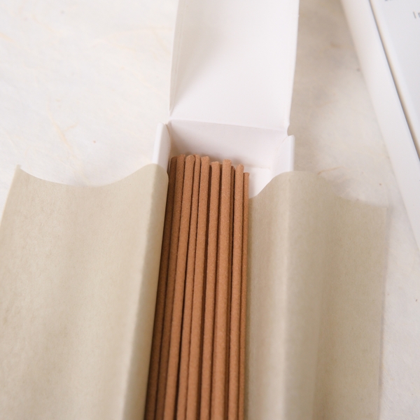 Nhang thơm tinh dầu hiện đại Moumou Incense - Long Stick