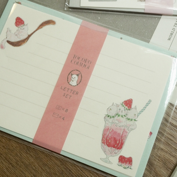 Set giấy viết thư (8 tờ giấy + 4 phong bì) size trung Nhật Bản