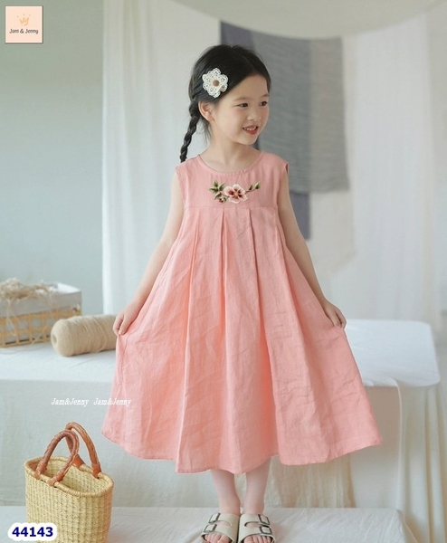 Đầm J&J hồng thêu hoa