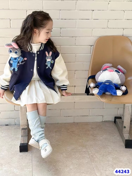Bomber xanh dương phối tay trắng + thỏ hồng - size 120
