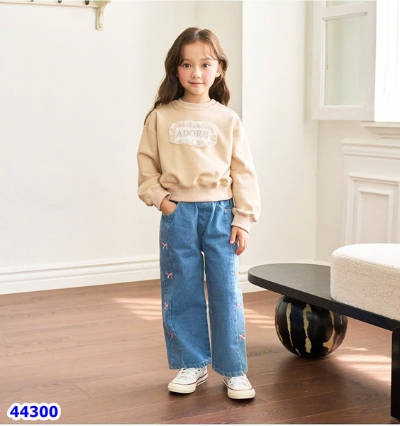 Quần jean Bebezo xanh nơ - size 130