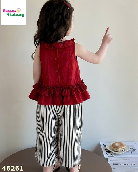 Set áo đỏ, quần sọc xám