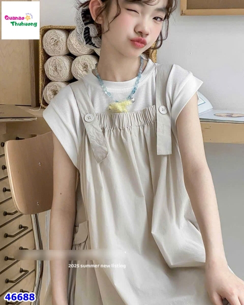 Set đầm yếm xám, áo trắng