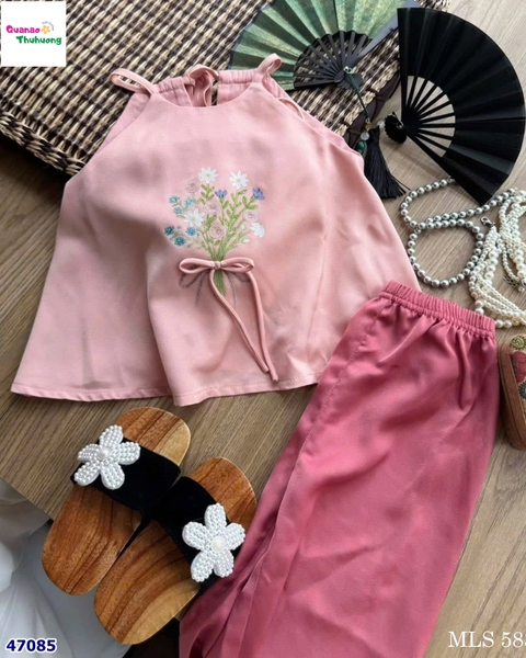 Set yếm MLS hồng thêu hoa