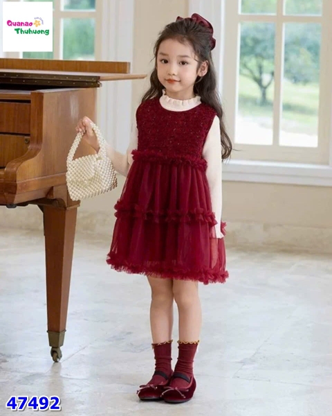 Set đầm đỏ đính cườm