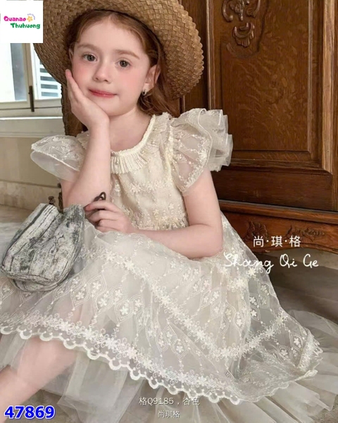 Đầm tiệc kem ren hoa