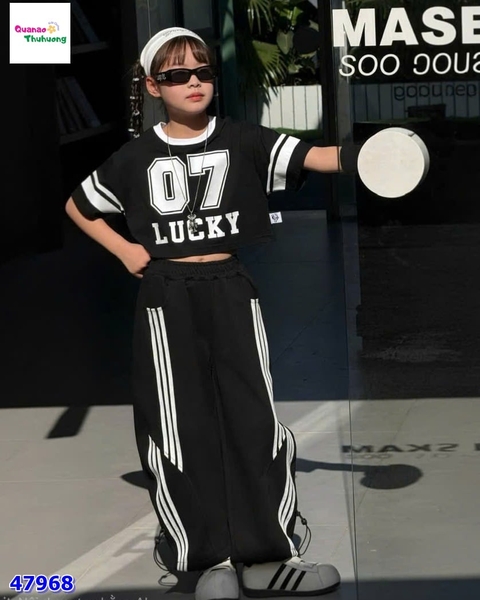 Áo croptop Chaoboy đen 07